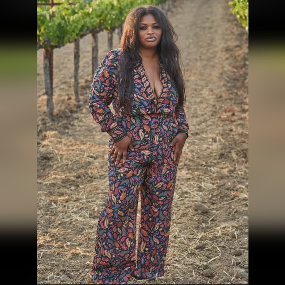 FARM RIO Mini Pineapples Plunging Jumpsuit - Picture 2 of 5